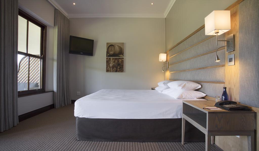 Asara Wine Estate & Hotel Stellenbosch Extérieur photo